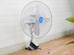 Quạt treo tường ChingHai W9299