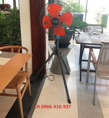 quat dung ba chan KSC 1845