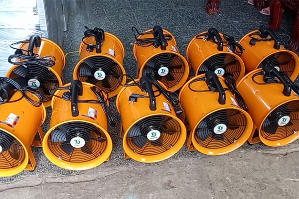 Quạt hút công nghiệp xách tay SHT
