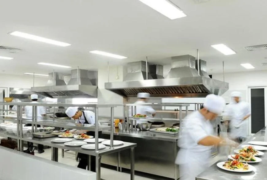 quạt thông gió bếp nhà hàng 2